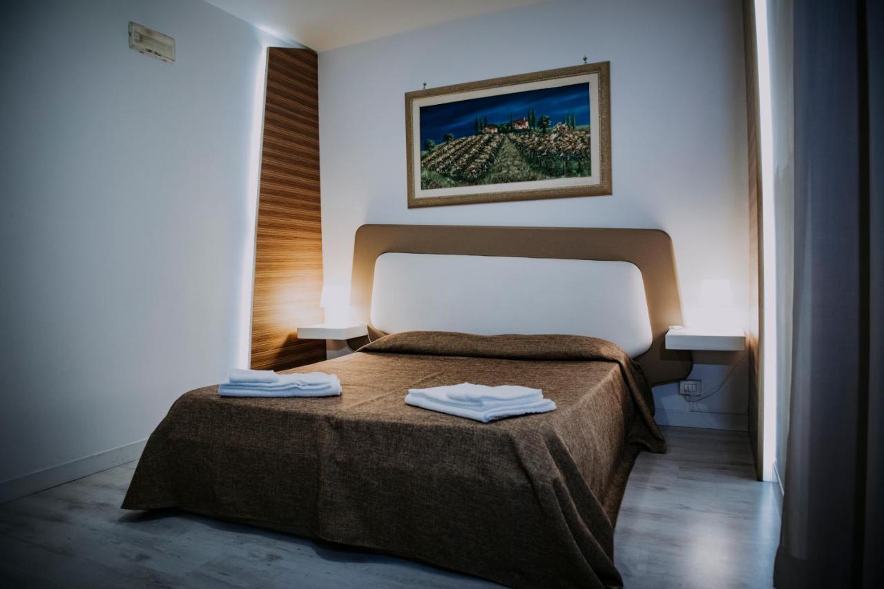 Hotel Casale Dei Greci Biancavilla Exteriör bild