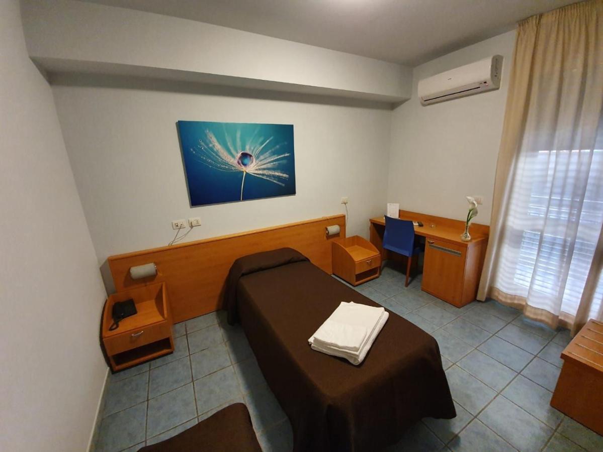 Hotel Casale Dei Greci Biancavilla Exteriör bild