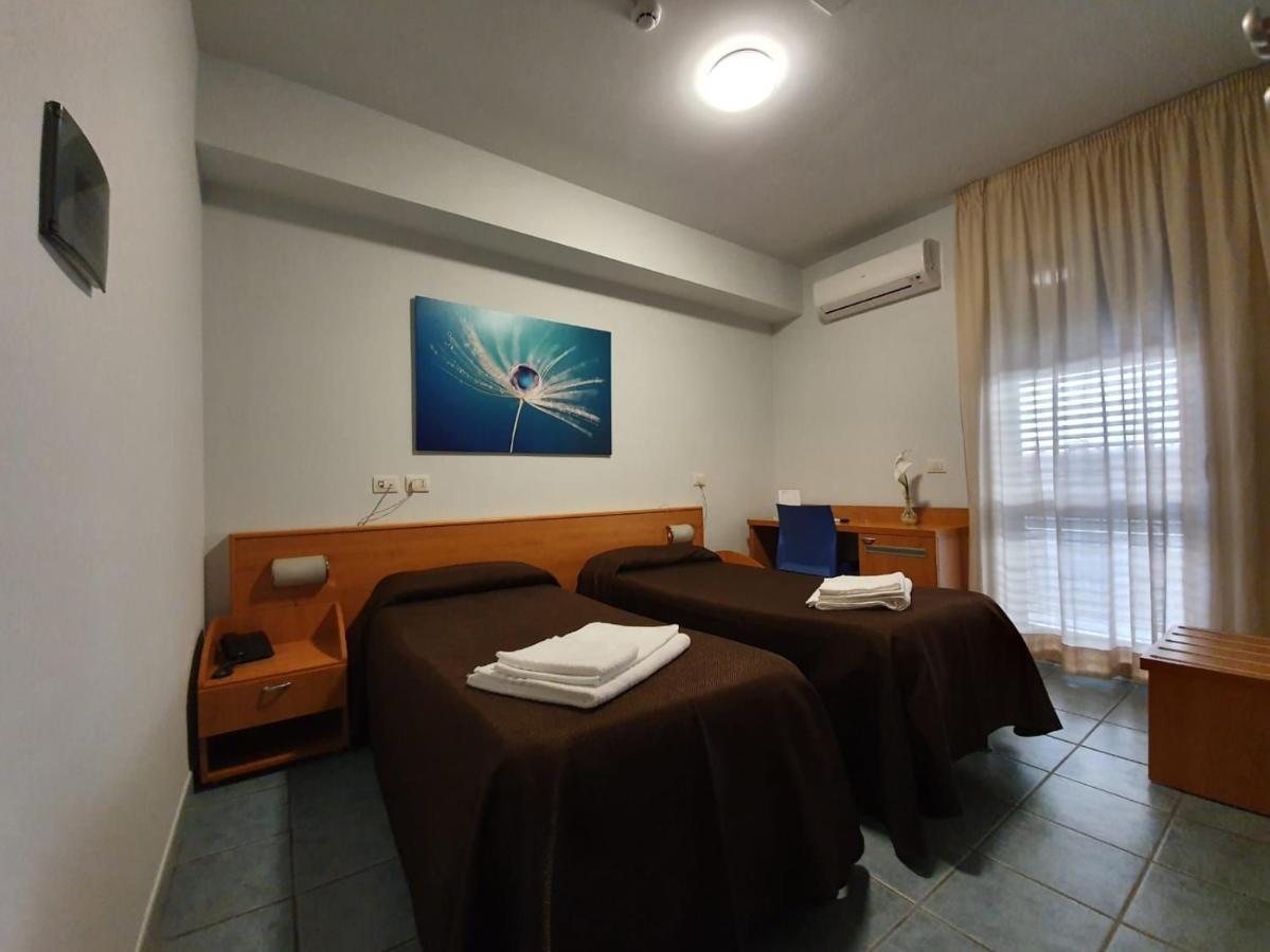 Hotel Casale Dei Greci Biancavilla Exteriör bild